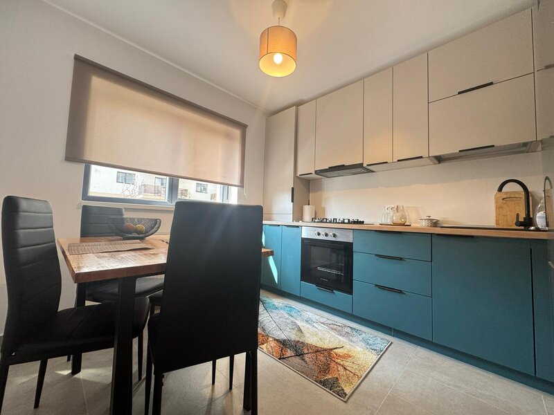 Republica, Hala Laminor, Hils Republica,