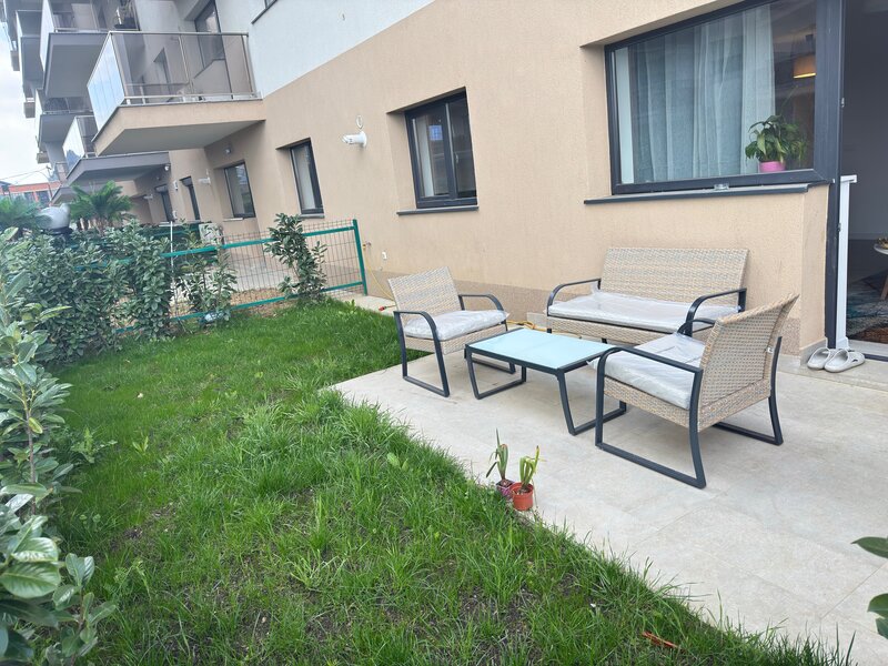 Republica, Hala Laminor, Hils Republica,